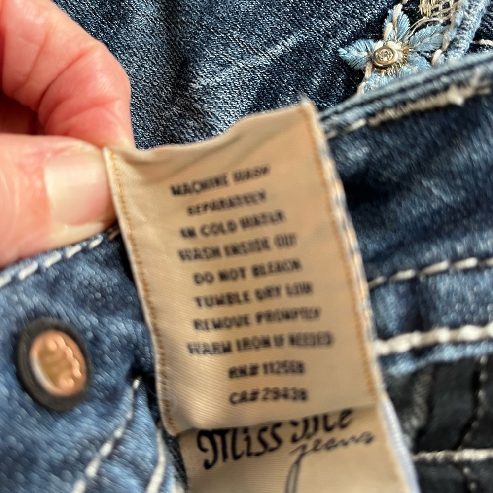 Miss Me Blue Skinny Jeans with Distressed Wash and Vintage Look - Picture 8 of 11